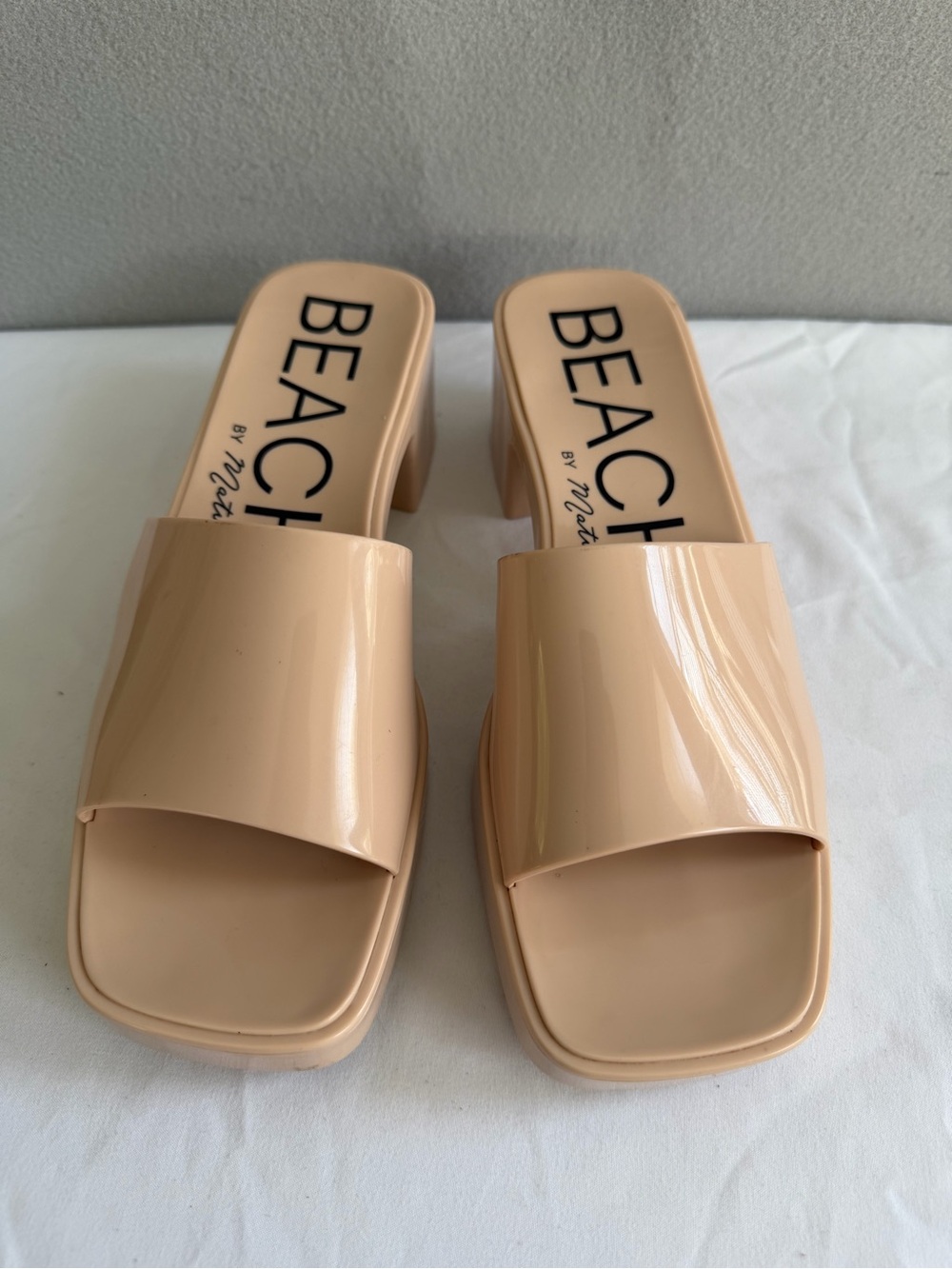 Beach by Matisse Women’s s9M Beige Slip-On Open Toe Block Heel Mule Sandals